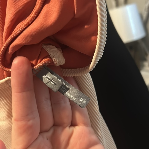 Aerie extra large, one piece women’s swimsuit  C - Picture 6 of 6